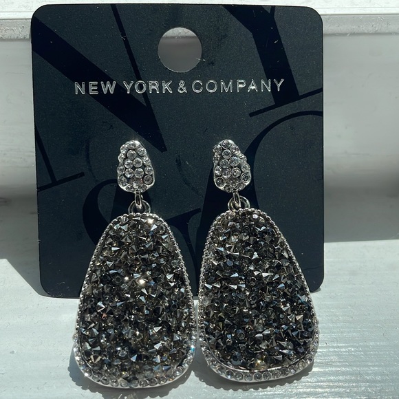 New York & Company Rhinestone Detailed Silver Earrings, Approximately 2 Inch NWT - Picture 3 of 7